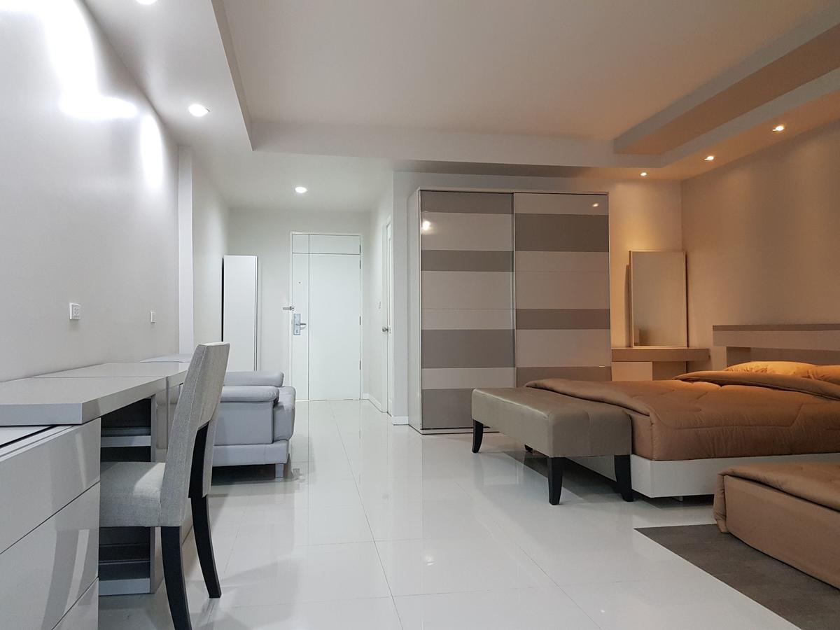 The Sriracha Residence Si Racha Exterior photo